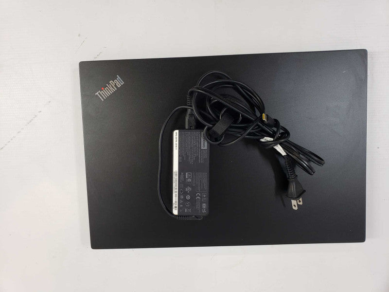 Lenovo ThinkPad E590 intel i7-8565U @ 1.80GHz 8GB / DDR4 256GB SSD M.2