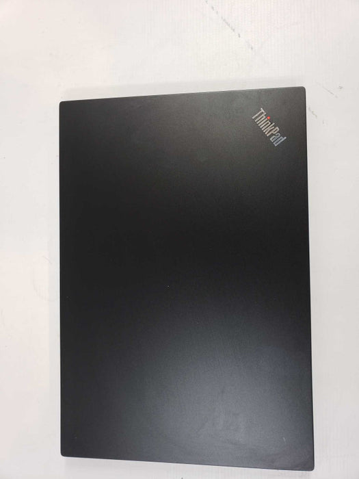 Lenovo ThinkPad E590 intel i7-8565U @ 1.80GHz 8GB / DDR4 256GB SSD M.2