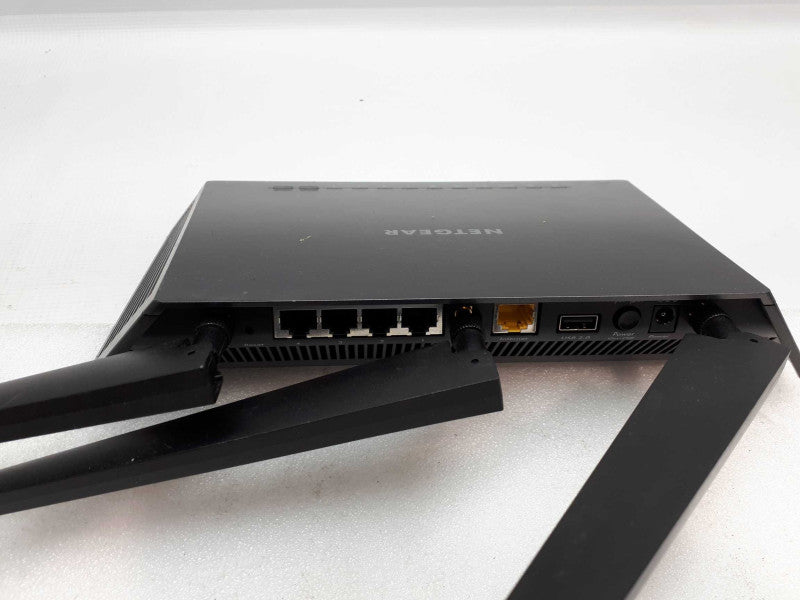 NETGEAR Nighthawk Smart Wi-Fi Router (R7000P) - AC2300 &