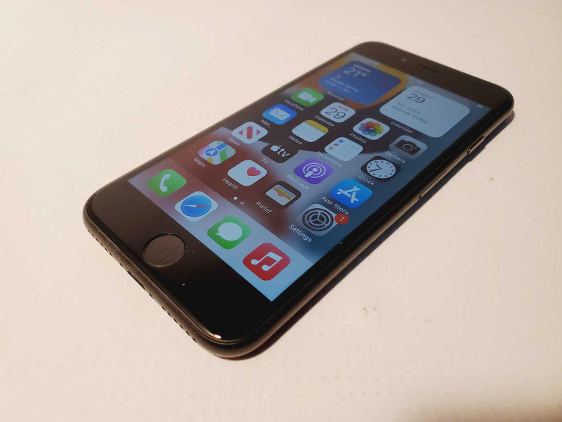 Apple iPhone 8 - 64GB - Gray (