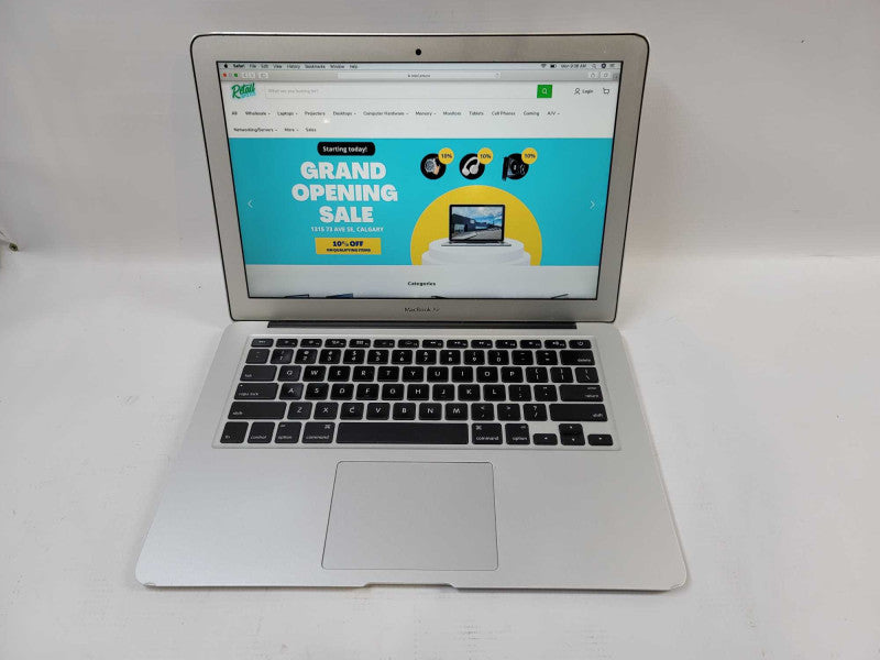 MacBook Air 2014 13\\" i5-4260U @ 1.40GHz, 8GB DDR3, 256GB SSD **Loose Hinge