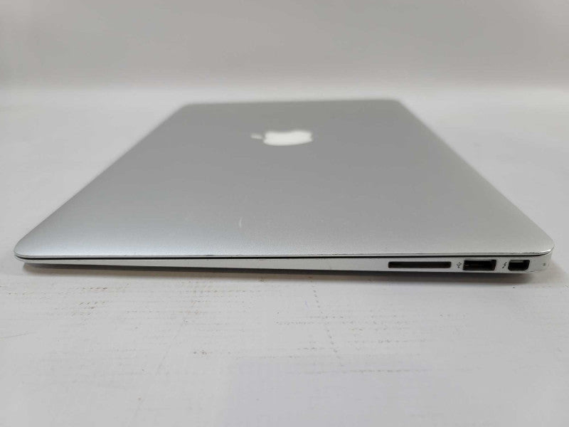 MacBook Air 2014 13\\" i5-4260U @ 1.40GHz, 8GB DDR3, 256GB SSD **Loose Hinge