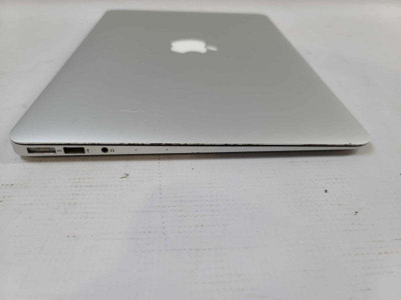 MacBook Air 2013 13\\", i5-4250U@ 1.30GHz, 4GB DDR3, 256GB SSD