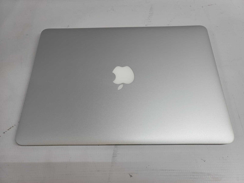 MacBook Air 2015 13\\" i5-5250U @ 1.60GHz, 8GB DDR3, 500GB SSD