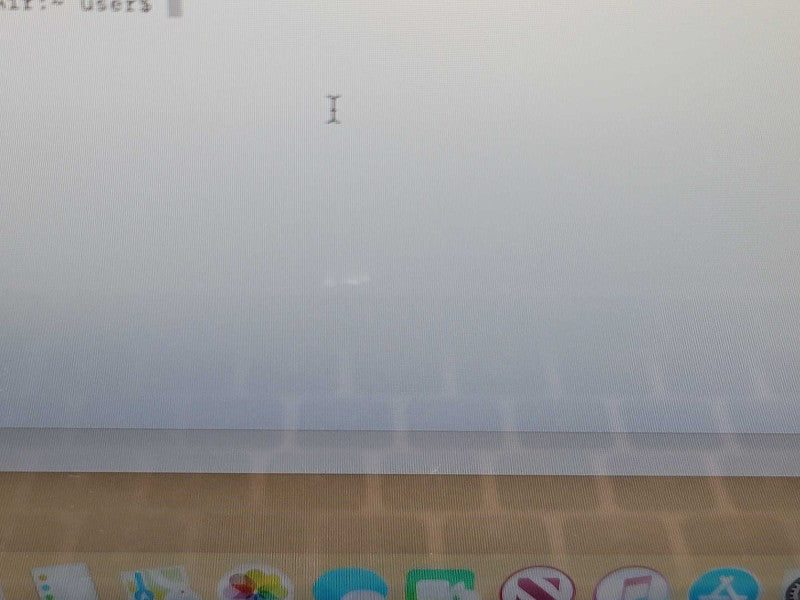 MacBook Air 2015 13\\" i5-5250U @1.60GHz, 8GB DDR3, 500GB SSD **READ