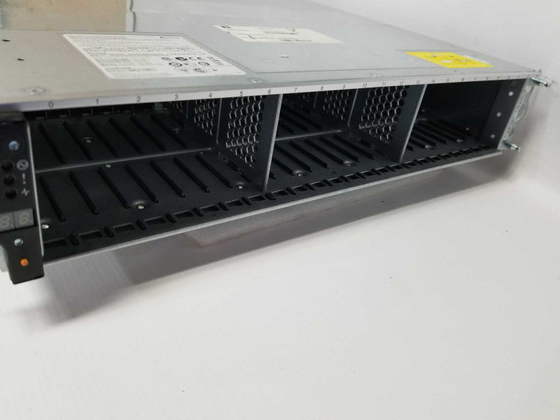 Netapp Naj-1001 sas array 24x 2.5\\" Slots / 2x controllers 6gbps / 2x PSU #