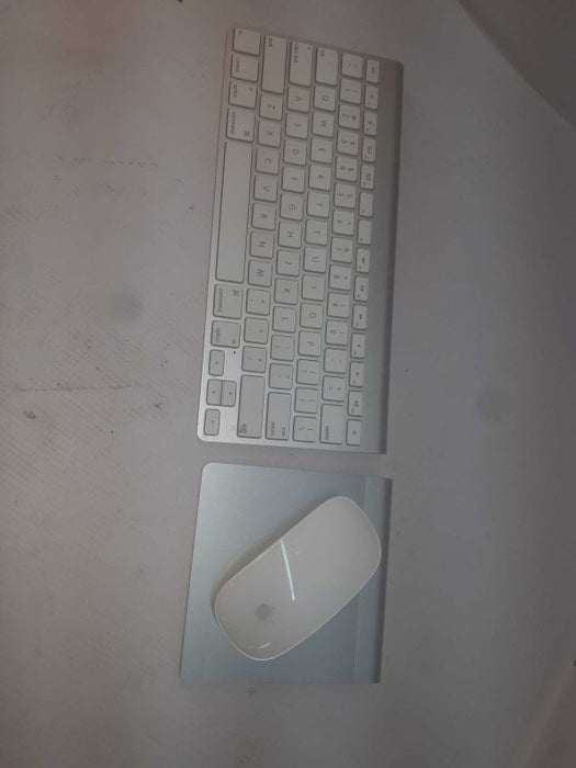 Apple Keyboard A1314, Mousepad A1339, Mouse A1296