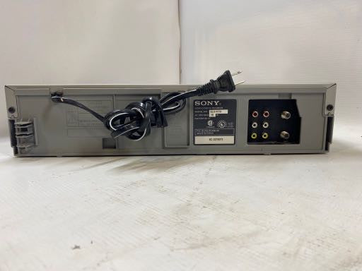SONY SLV-N750 Video Cassette Recorder VCR VHS Player/Recorder No Remote Read!