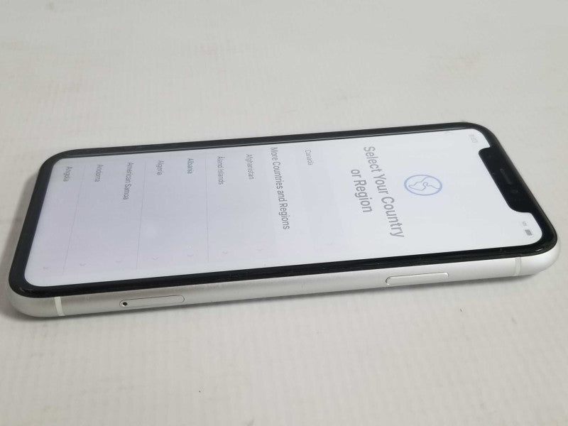 Apple iPhone XR 64GB, Read _