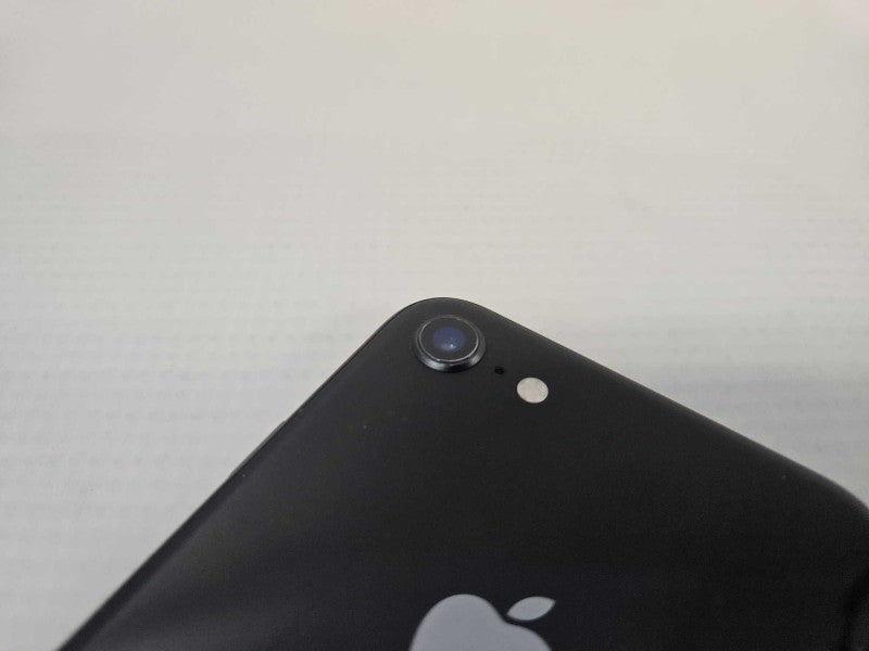 Apple iPhone 8 64 GB Unlocked Black Grade A  )