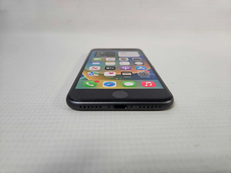 Apple iPhone 8 64 GB Unlocked Black Grade A  )