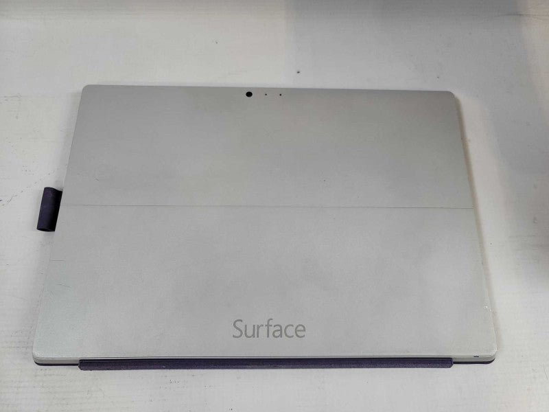 Microsoft Surface Pro 3 w/ detachable Keyboard i5-4300U, 4GB DDR3, 128GB SSD Î²