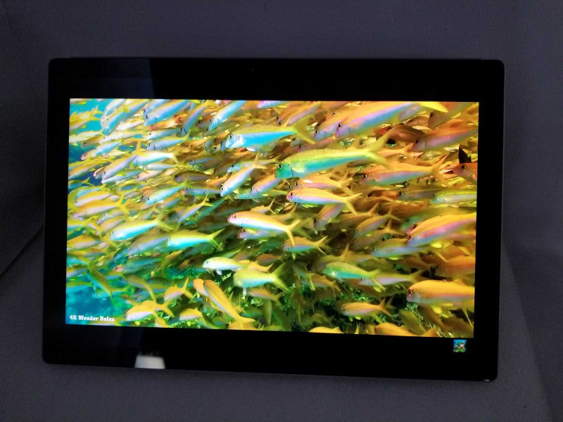 Microsoft Surface Pro 4 - i5-6300U 2.4GHz, 8GB RAM, 256GB SSD - READ