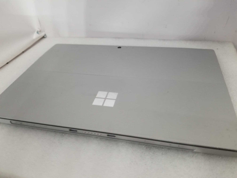 Microsoft Surface Pro 4 - i5-6300U 2.4GHz, 8GB RAM, 256GB SSD - READ