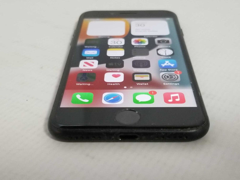 Apple iPhone 7 32 GB - Black, Unlocked Q_