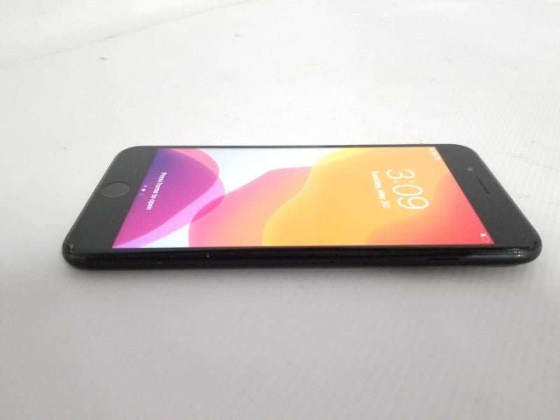 Apple iPhone 7 PLUS 128 GB locked to Bell _