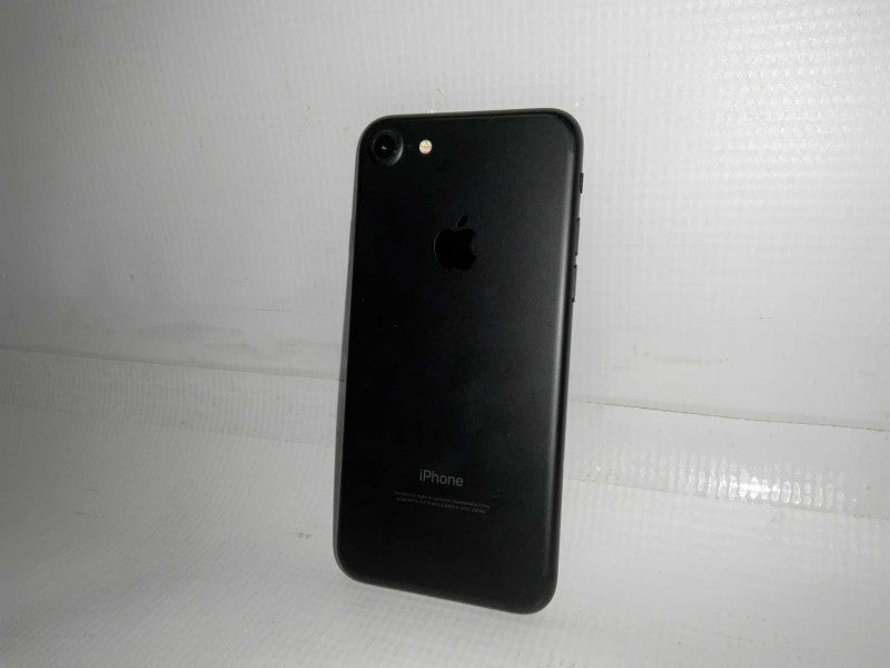 Apple iPhone 7 32GB UNLOCKED  -