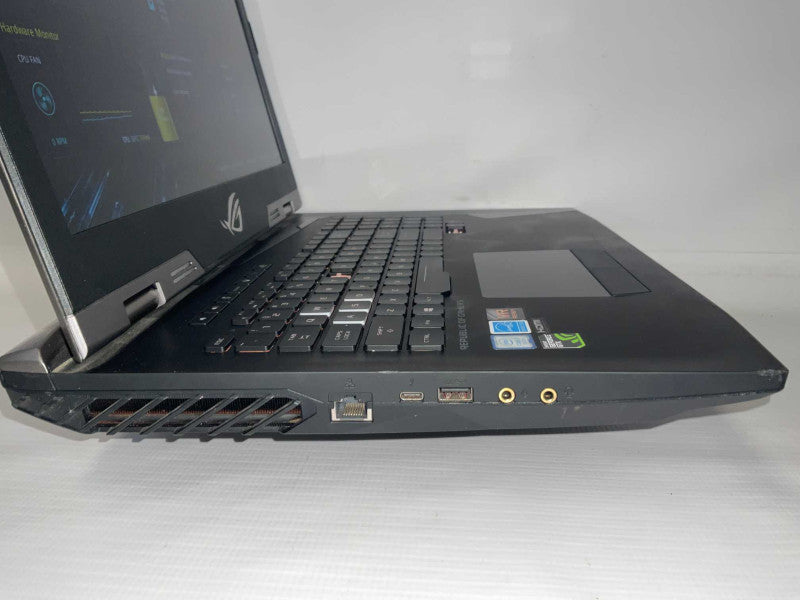 ASUS Republic of Gamers G703V 32GB RAM Intel i7-7820HK @2.9GHz GTX 1080 8GB  -