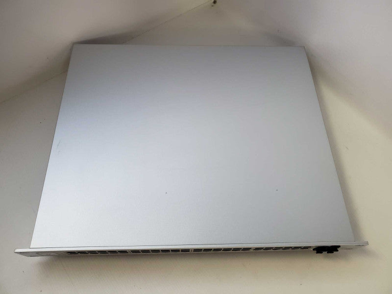 Ubiquiti UniFi US-48-500W 48-Port Managed PoE+ Gigabit 500W Switch *AS-IS* )