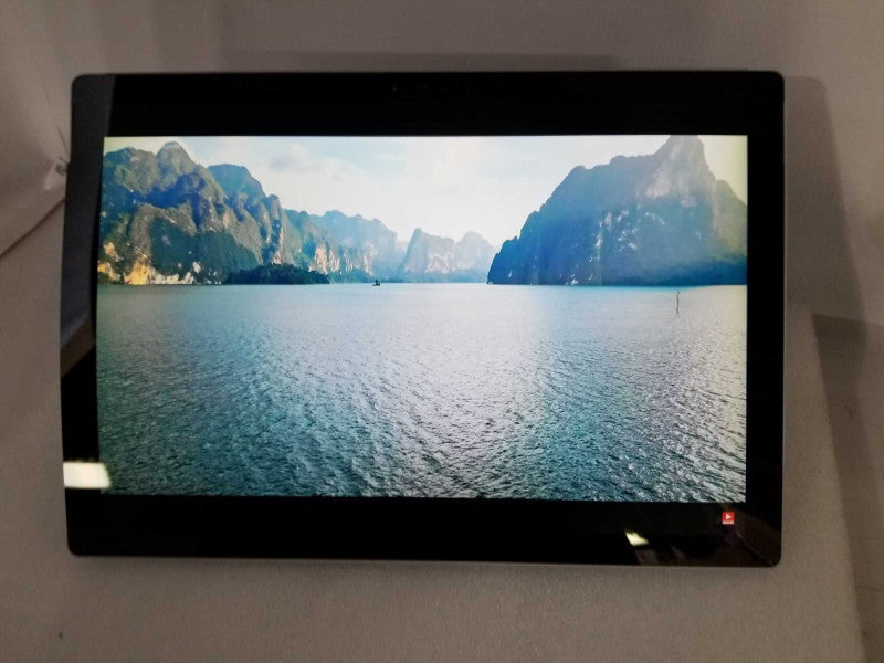 Microsoft Surface Pro 4 - i5-6300U 2.4GHz, 8GB RAM, 256GB SSD