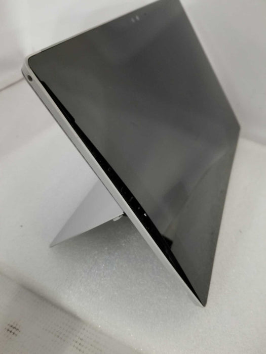 Microsoft Surface Pro 4 - i5-6300U 2.4GHz, 8GB RAM, 256GB SSD