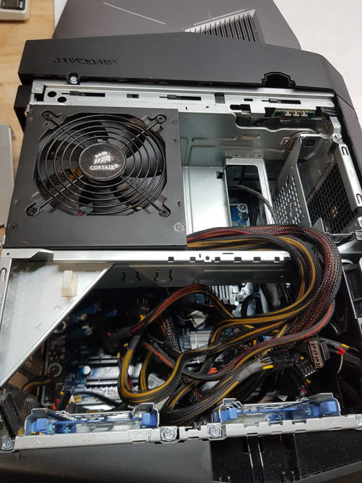 Alienware Aurora R7 for parts, No CPU, No RAM. Untested