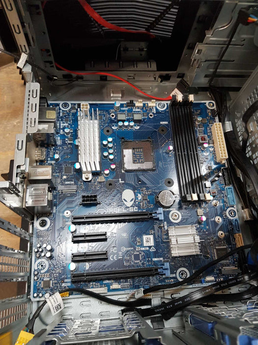 Alienware Aurora R7 for parts, No CPU, No RAM. Untested