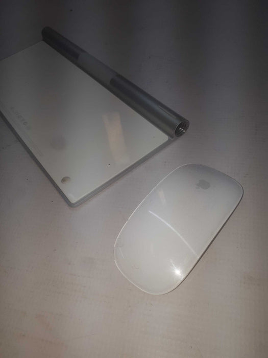 Apple Keyboard n Mouse A1314, A1296