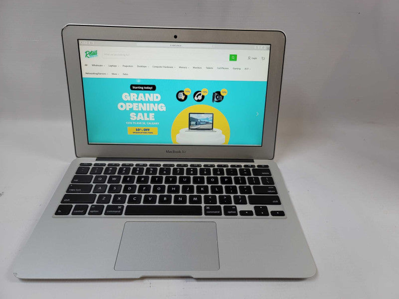 MacBook Air 2012 11\\" i5-3317 @ 1.70GHz, 4GB DDR3, 256GB SSD **read Î²