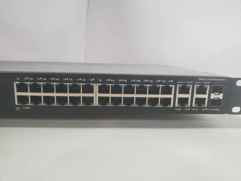 Cisco SG300-28 Managed Gigabit Switch 28 Ports )