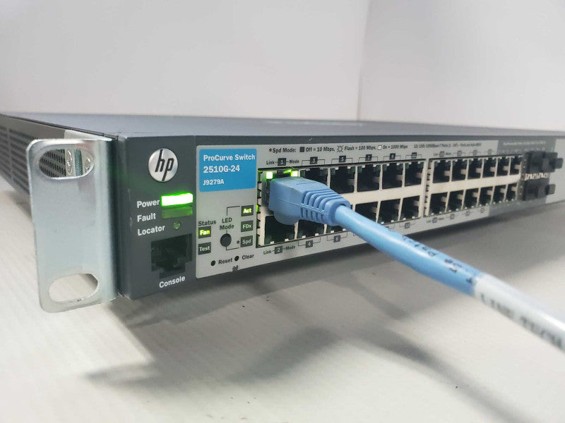 HP ProCurve 2510G-24 J9279A Switch 24 Porte Gigabit + 4x SFP Port Gigabit )