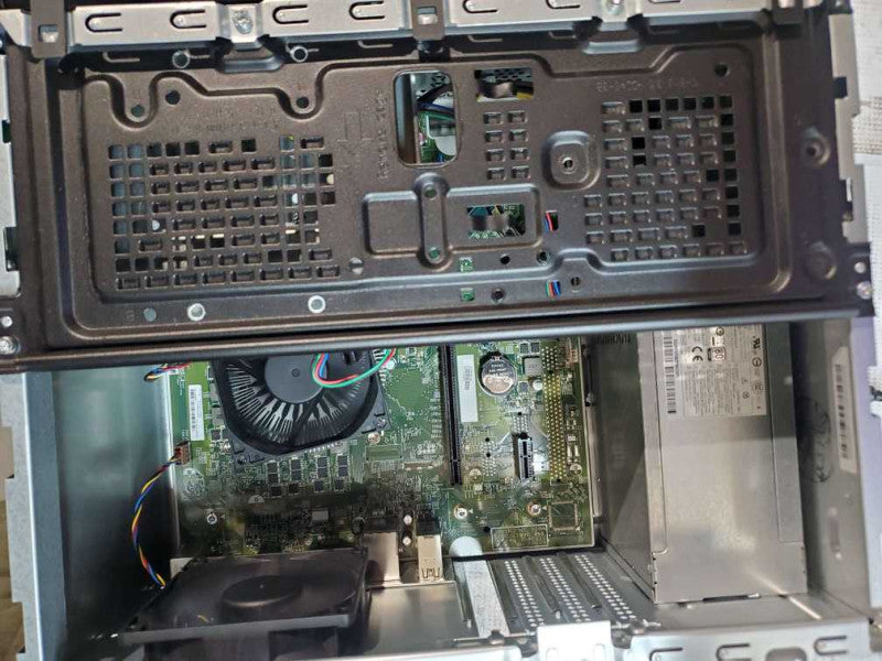 HP Pavilion Gaming Desktop 690 - Intel i5-8400 @ 2.8 GHZ 16GB DDR4 GTX1050Ti 4GB