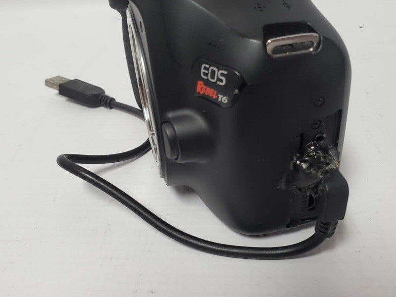 Canon EOS Rebel T6 24.2MP Digital Camera Body (READ)|