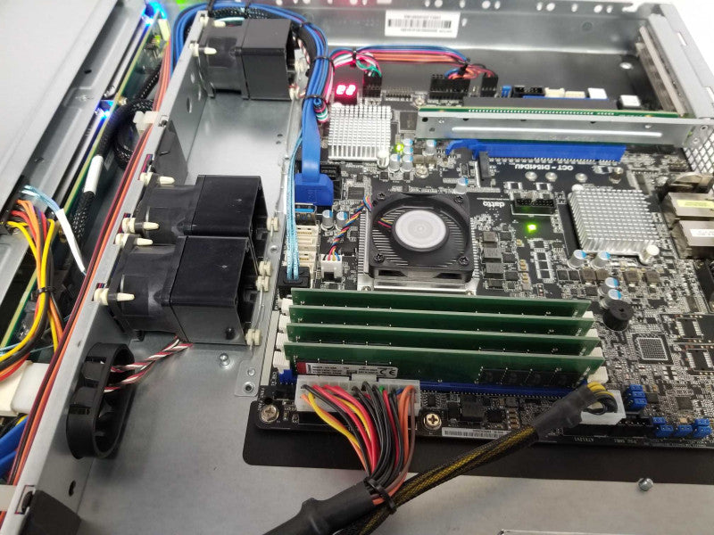 datto OCT-d1541d4u-2T8R Xeon D-1541 @ 2.10ghz / 32gb ram ddr4 / READ #