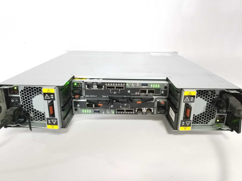 Dell SC4020 Storage Array 2x 10G-iSCSI-2 Controllers 24x 2.5\\" Bay 2x PSU _
