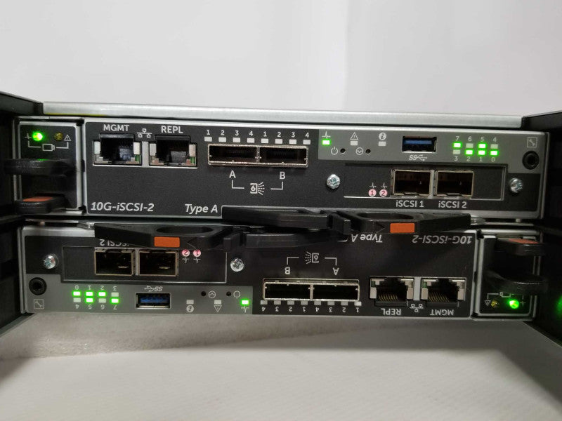 Dell SC4020 Storage Array 2x 10G-iSCSI-2 Controllers 24x 2.5\\" Bay 2x PSU _