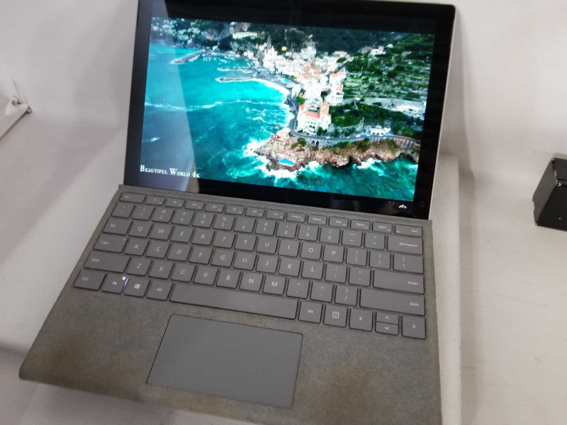 Microsoft Surface Pro 6 - i7-8650U 1.9GHz, 8GB RAM, 256GB SSD