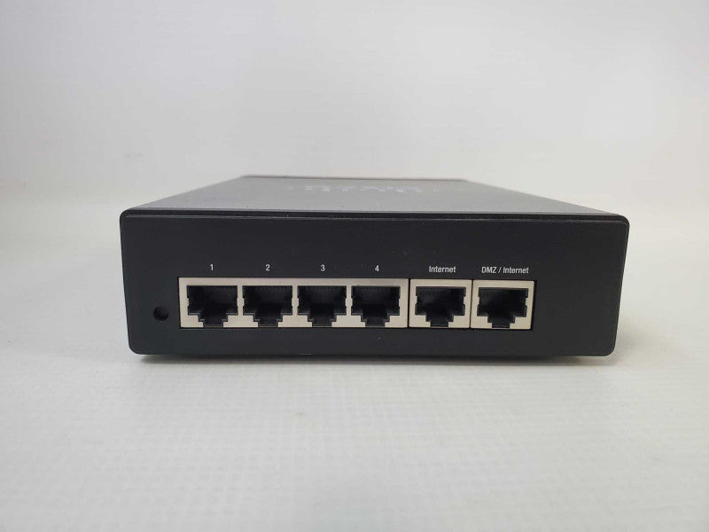 CISCO Small Business RV042 - 10/100 4 Port VPN Router )