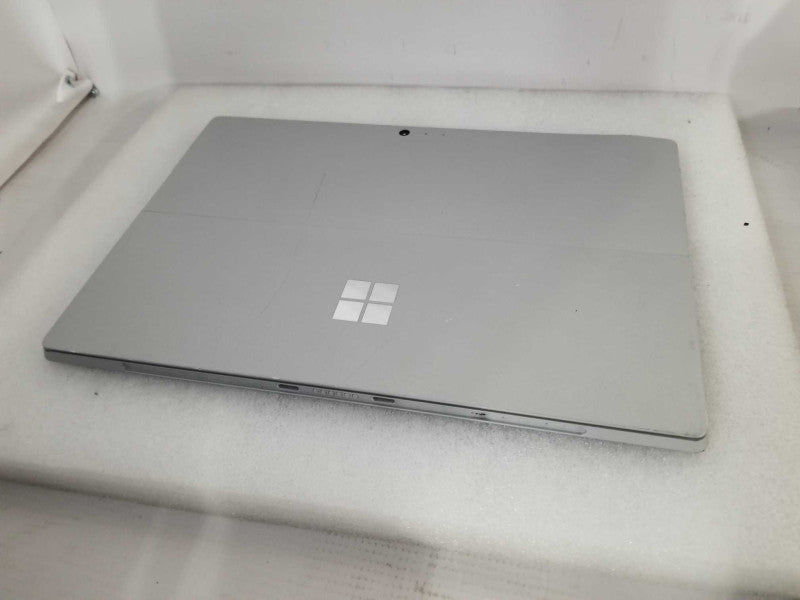 Microsoft Surface Pro 4 - i5-6300U 2.4GHz, 8GB RAM, 256GB SSD - READ