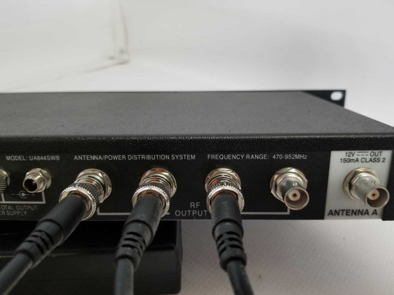 Shure UA844SWB Antenna Distribution System - 470-952 MHz w/ Power Adapter _