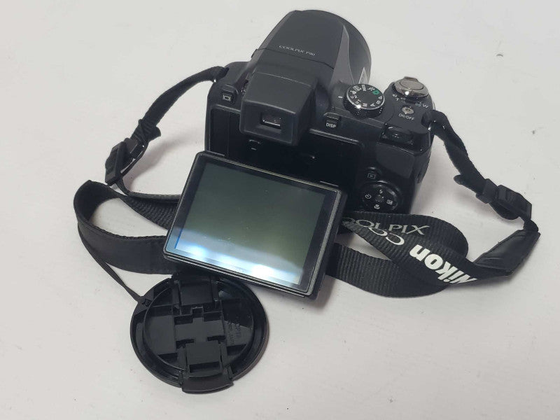 Nikon Coolpix P90 12.1MP Digital Camera (AS-IS) |
