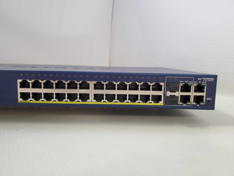 Netgear FS728TP ProSafe 26 + 2 Smart Switch with PoE )