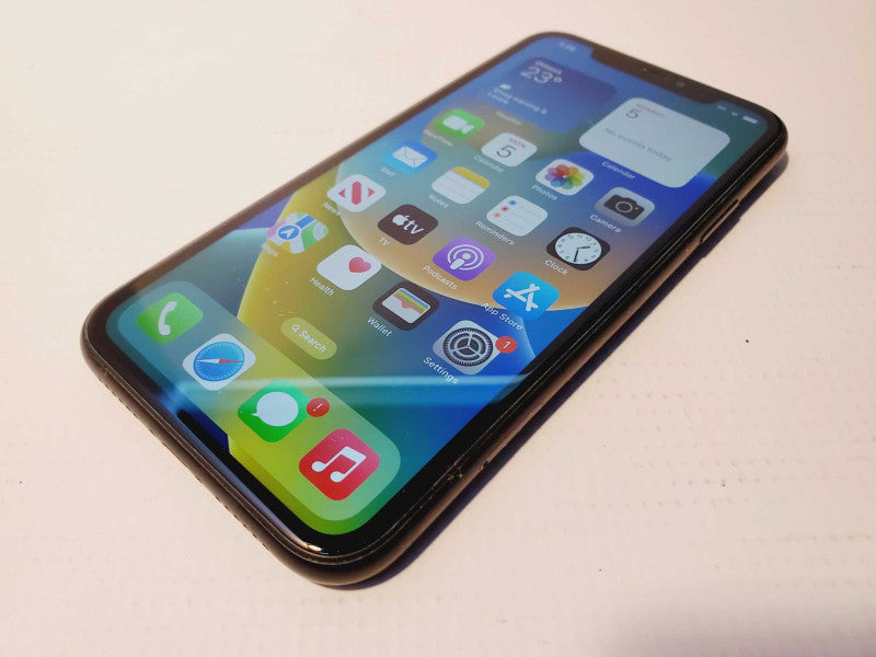 Apple iPhone XR - 128GB - Black (