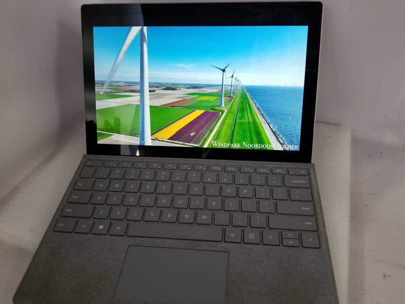 Microsoft Surface Pro 5 - i5-7300U, 8GB RAM, 256GB SSD