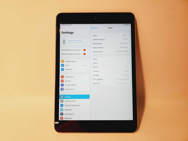 Apple iPad Mini 2 - 32GB - Gray Q(