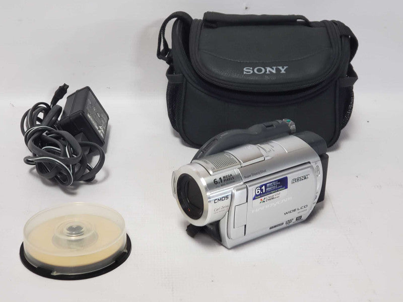 SONY DCR-DVD508 DVD Camcorder with Case | — retail.era