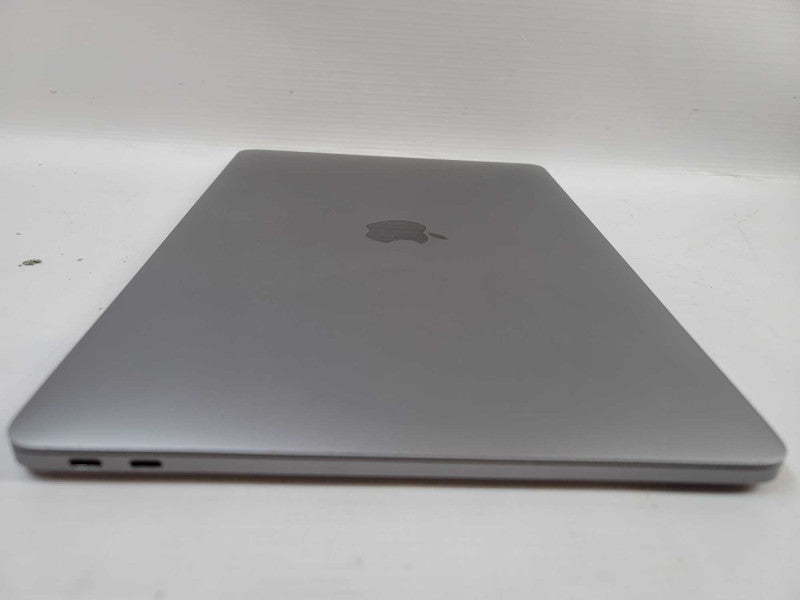 MacBook Pro 2017 13\\" i7-7660U, 16GB DDR3, 256GB SSD Î²