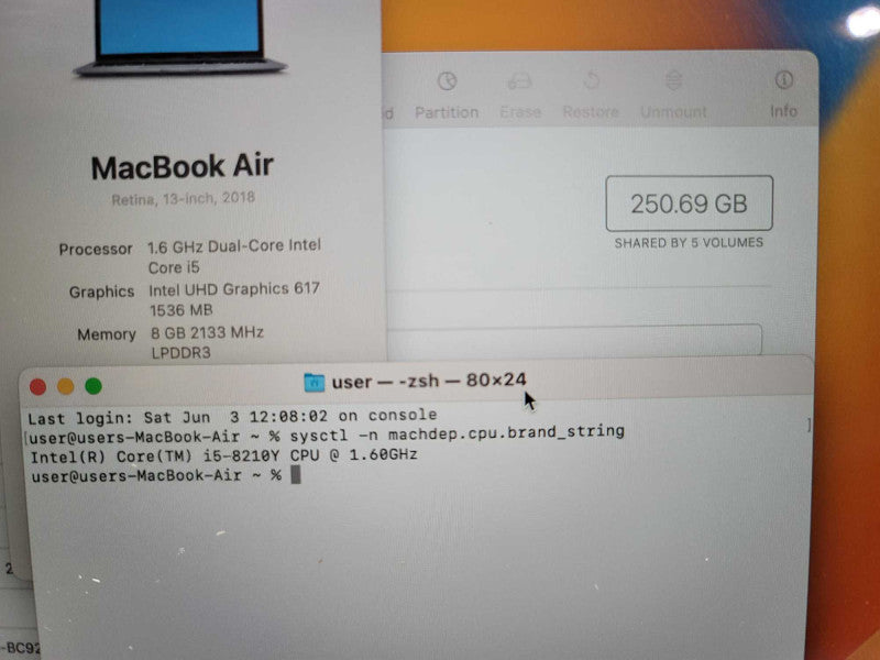 MacBook Air Retina 2018 13\\" i5-8210Y, 8GB DDR3, 256GB SSD Î²