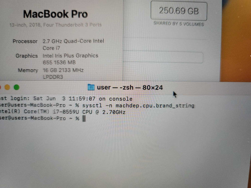 MacBook Pro 2018 13\\" Touchbar i7-8559U 16GB DDR3, 256GB SSD Î²