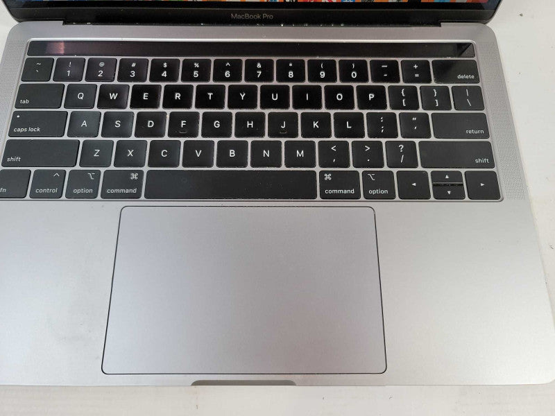 MacBook Pro 2018 13\\" Touchbar i7-8559U 16GB DDR3, 256GB SSD Î²